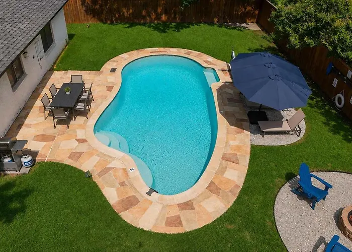 Ferienhaus Modern Nrh Retreat Pool Bbq & Sleeps 10